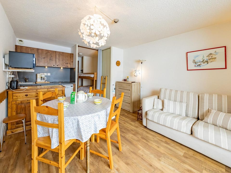 Studio moderne 4 pers, à 30m des pistes et commerces - FR-1-807-3 Apartment in Saint-François-Longchamp