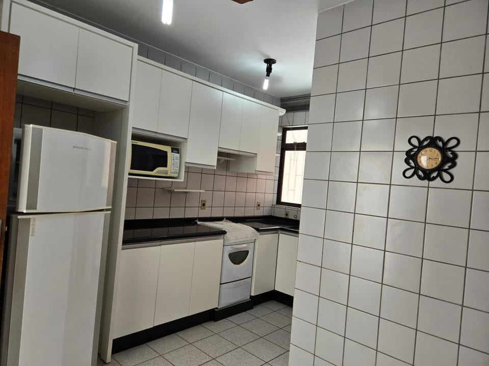 Apartamento na rua da praia Apartment in Florianopolis