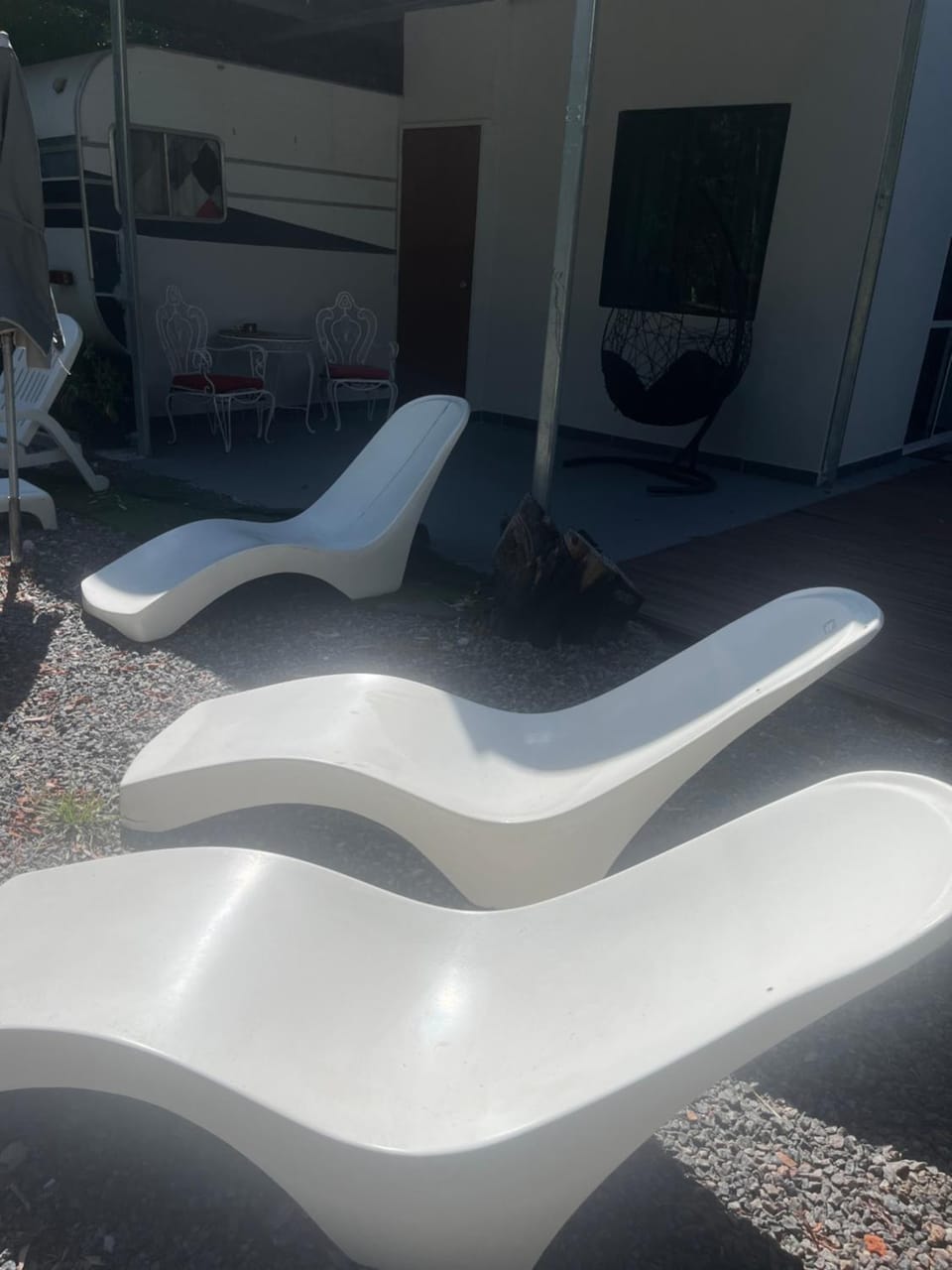 Swimming pool, sunbed