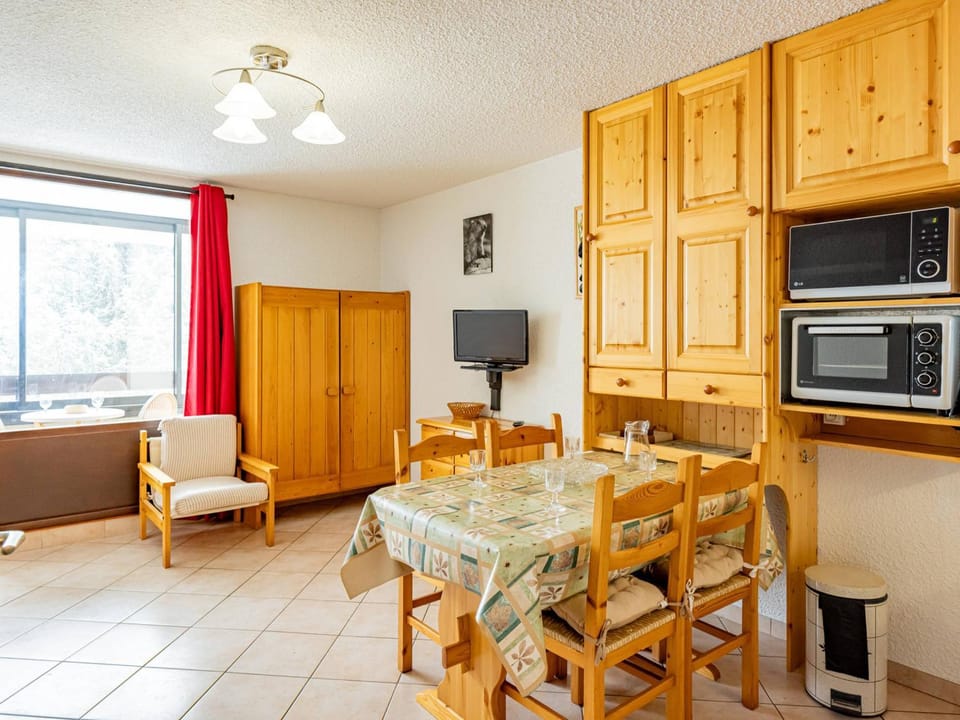 Studio moderne 4 pers, proche des pistes - FR-1-807-97 Apartment in Saint-François-Longchamp