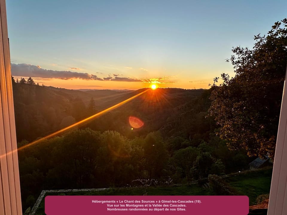 Natural landscape, View (from property/room), Garden view, Landmark view, Mountain view, River view, Sunset