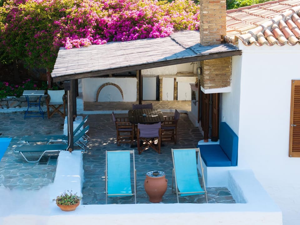 Villa Emilia House in Islands