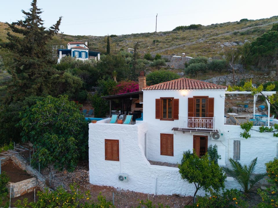 Villa Emilia House in Islands