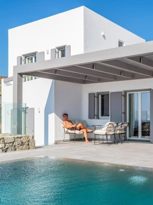 Patio, Pool view, sunbed