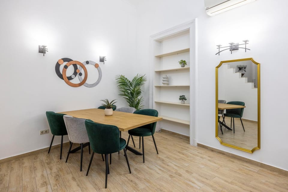 Dining area, wardrobe