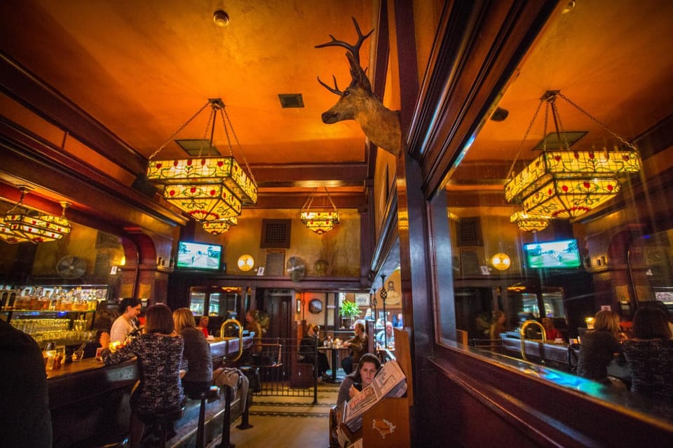 Lounge or bar