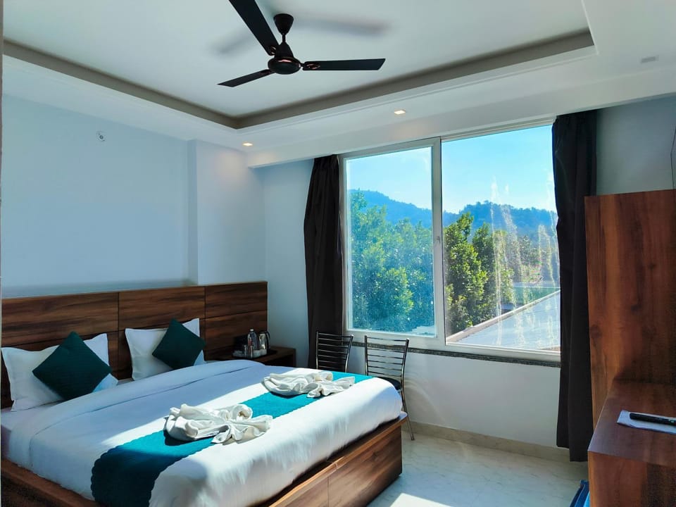 Hotel Vaidik Ganga Hotel in Rishikesh