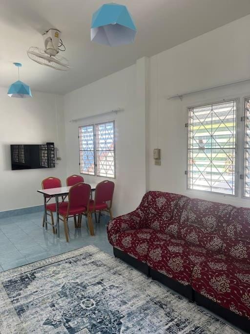 P&I Group Home 4 Karon beach House in Phuket