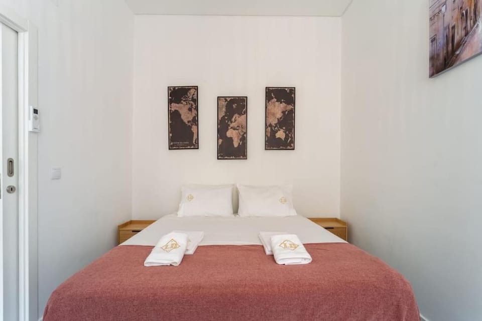 Unique & Super Central AirCon & Lift Apartment in Lisbon