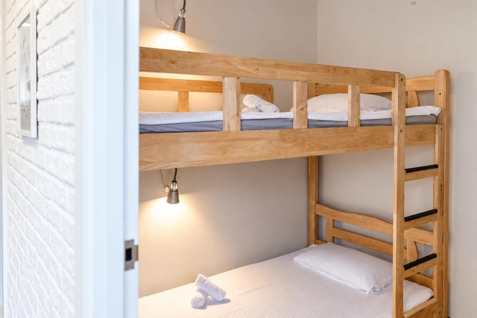 Nol Guesthouse Bed and Breakfast in Busan