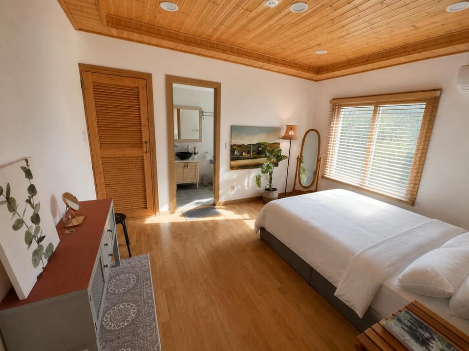 Executive Home in Jeju Villa in South Korea