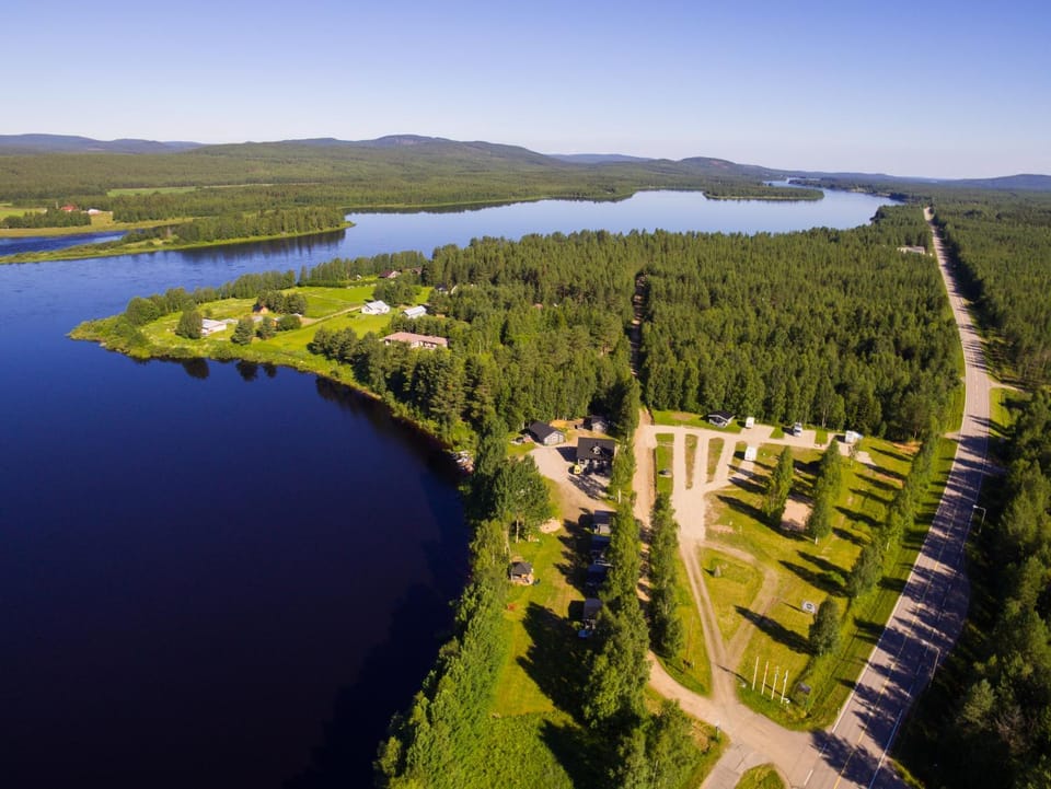 Day, Neighbourhood, Natural landscape, Bird's eye view, River view