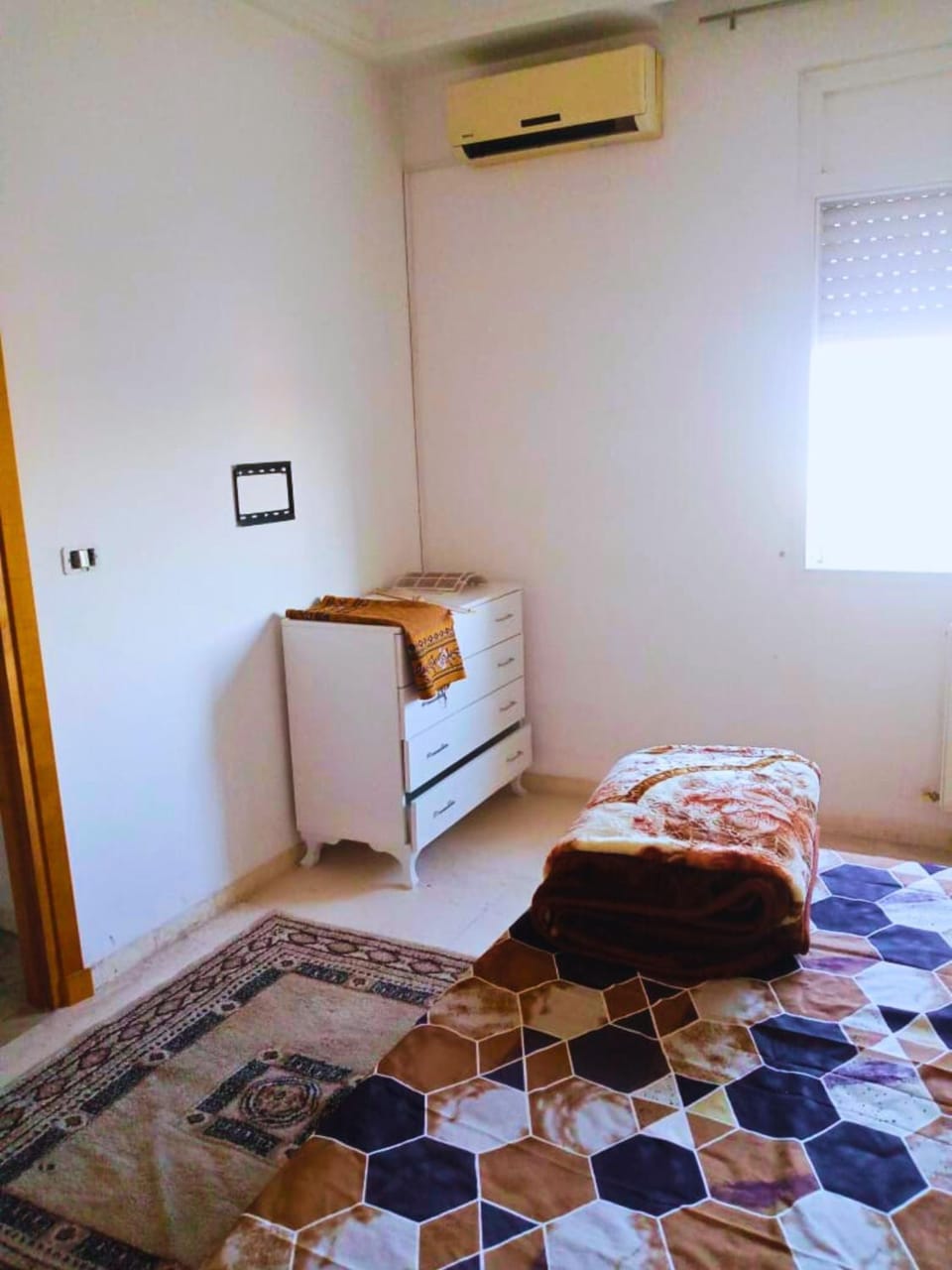 Spring, Bed, Off site, Day, Night, Winter, Summer, View (from property/room), View (from property/room), Photo of the whole room, Seating area, Bedroom, Autumn, On site, City view, City view, Garden view, Lake view, Mountain view, Mountain view, Entertainment, Dinner, Seasons, Time of day, Location, Sunrise, Sunset, heating, internet, internet, internet, air conditioner