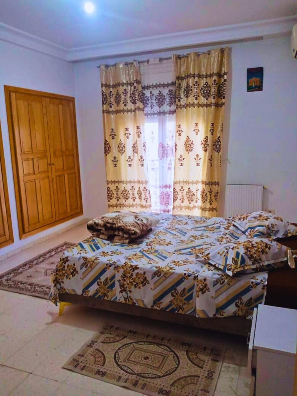 Facade/entrance, Spring, Bed, Off site, Day, Night, Winter, Summer, Bathroom, View (from property/room), View (from property/room), Balcony/Terrace, Photo of the whole room, Bedroom, Autumn, On site, City view, Landmark view, Mountain view, Entertainment, Entertainment, Seasons, Time of day, Location, Sunrise, Sunset, ATM, heating, heating, internet, wardrobe, air conditioner