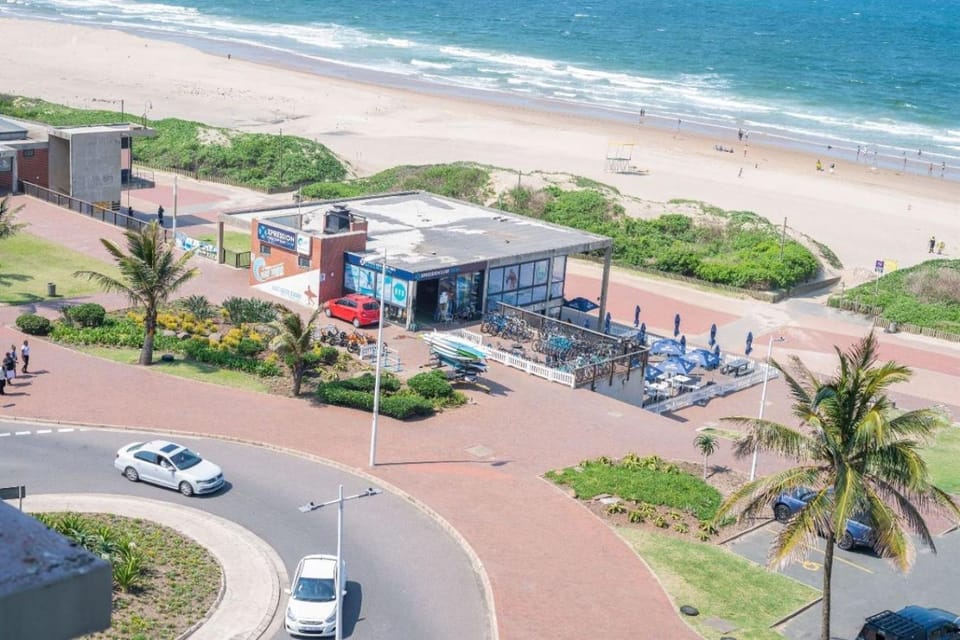 Neighbourhood, Beach, Sea view