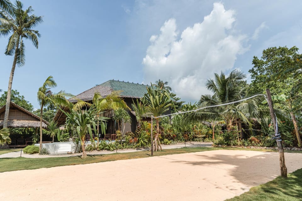 Luxury Eco Villa Bayay Dhyana Villa in General Luna