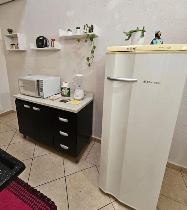 Apartamento em Osasco com 2 Quartos, Wi-fi, Local Tranquilo Apartment in Osasco