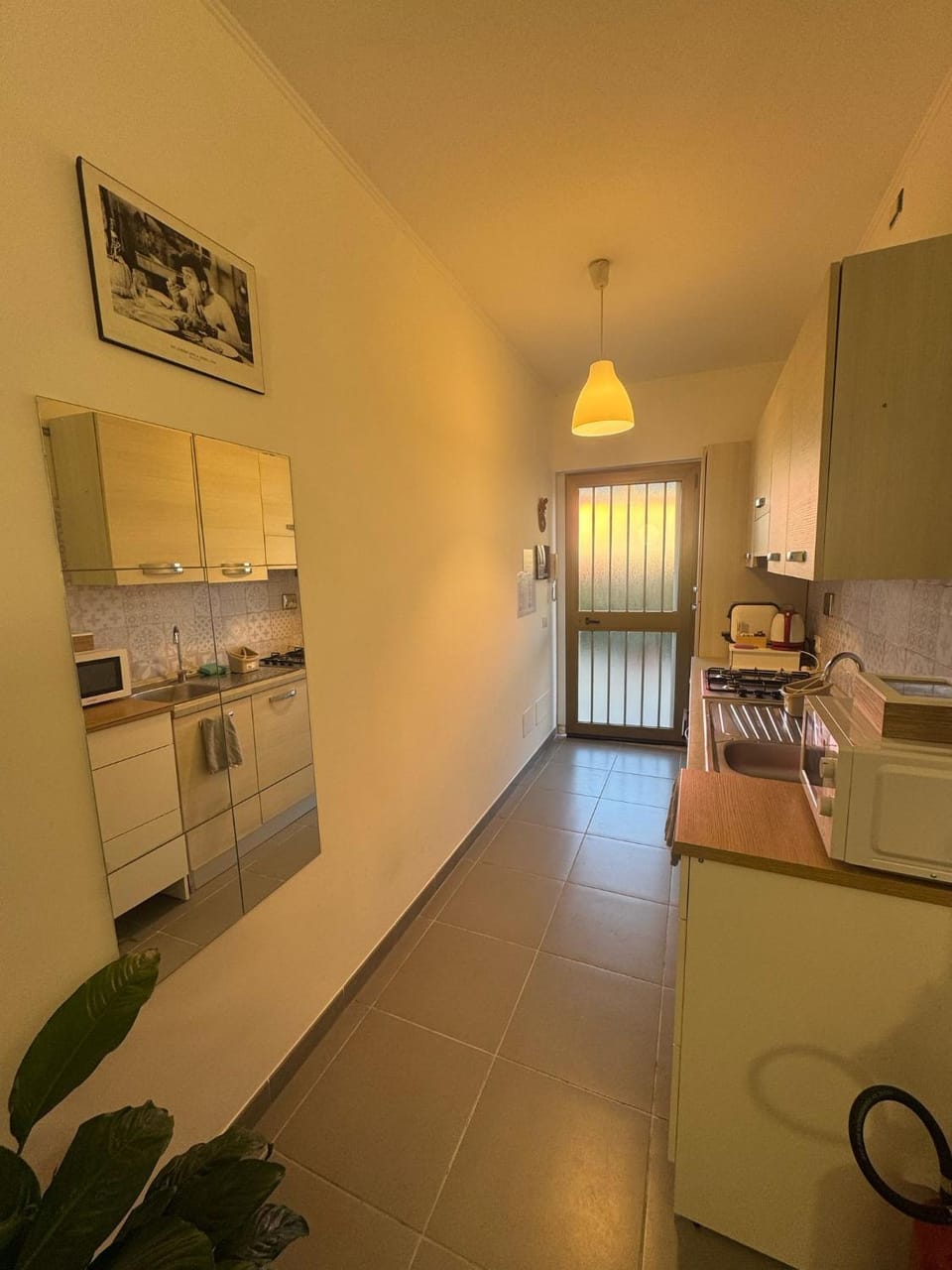 Kitchen or kitchenette