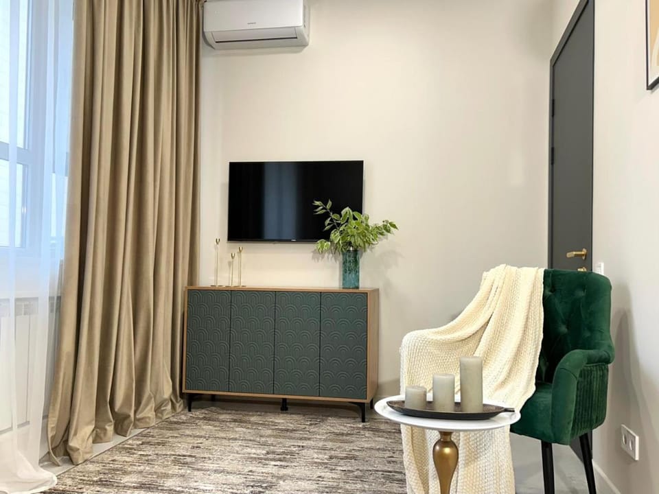 Apart Complex Meridian из 10 отдельных апартаментов рядом с Арбатом Apartment in Almaty