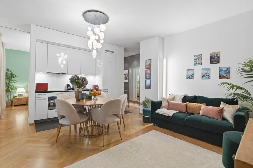 Central AC Terrace FreeParking Apartment in Zurich City