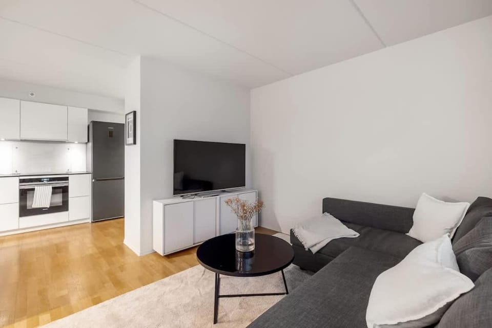 TV and multimedia, Kitchen or kitchenette, Living room