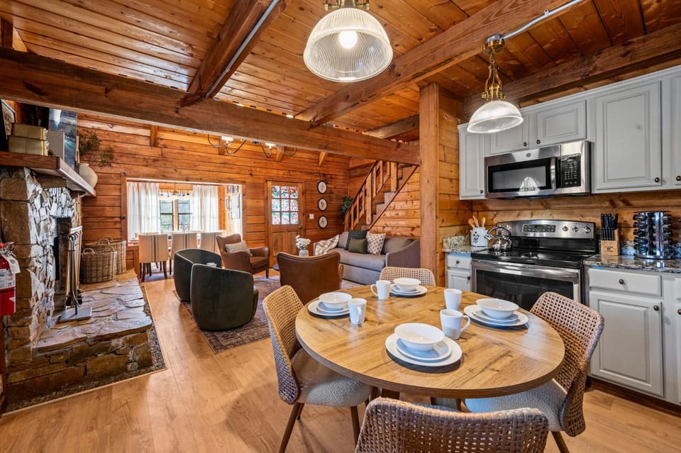 Kitchen or kitchenette, Living room, Dining area, kitchen