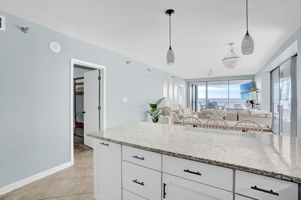 Corner on Romar 706 House in Orange Beach