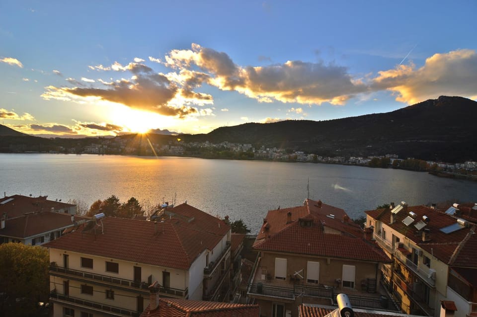 Day, Natural landscape, City view, Lake view, Lake view, Mountain view, Sunset