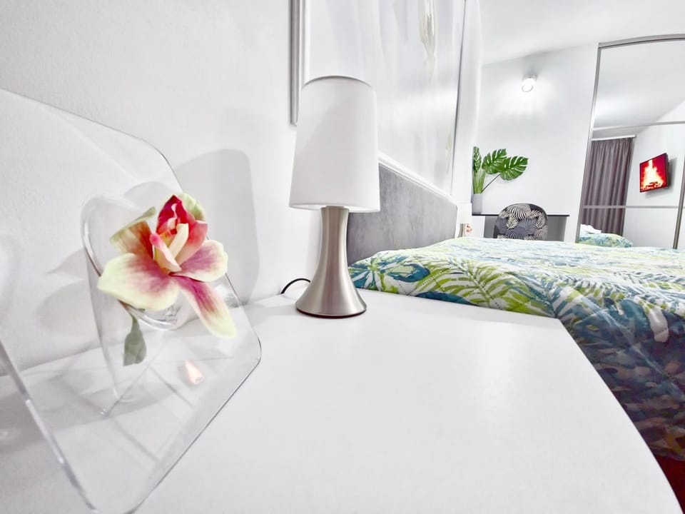 Let's Make Memories Together ! Apartment in Bucharest
