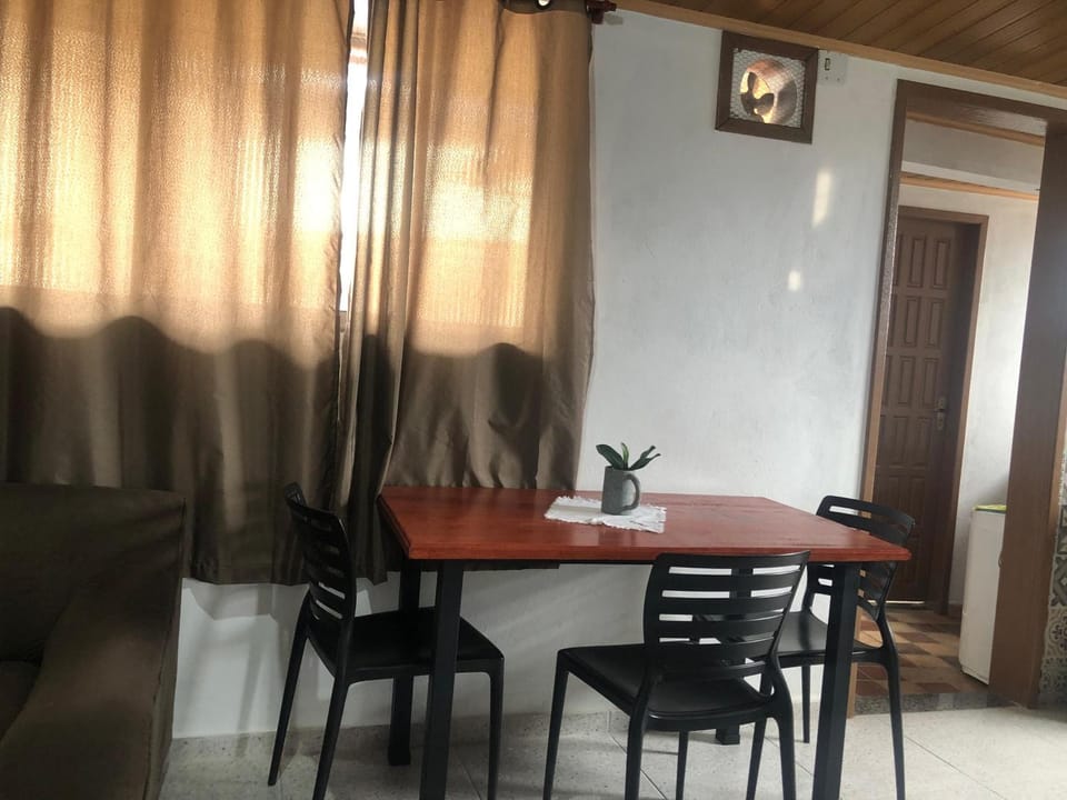 Flats Santana Apartamento a 2km do centro, com garagem gratuita, a combinar Apartment in Ouro Preto
