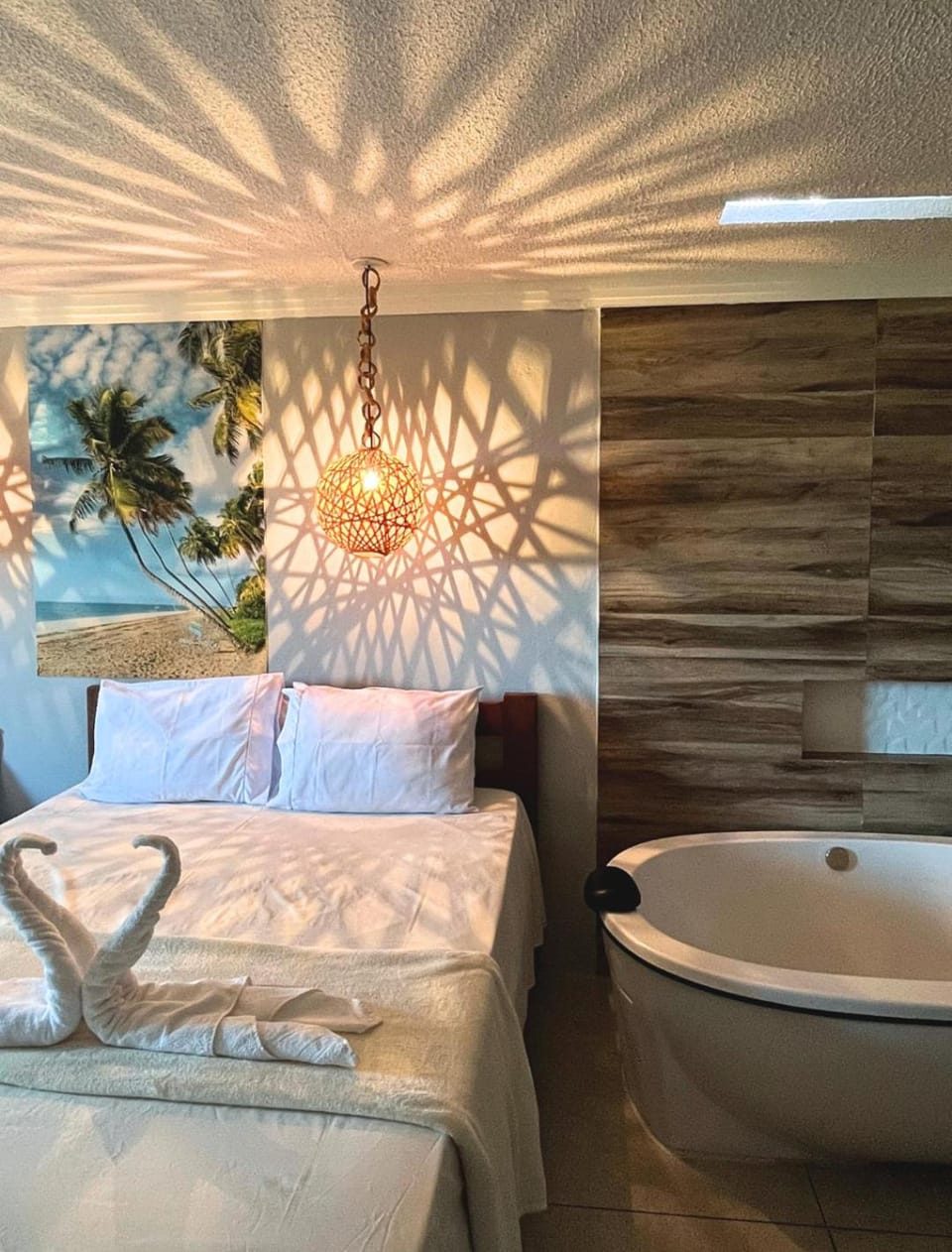Bed, Hot Tub, Bedroom