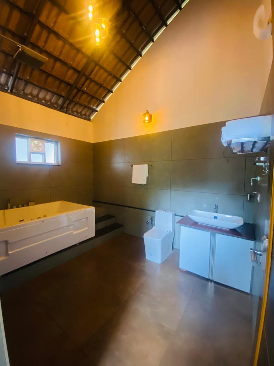 Bedroom, Bath