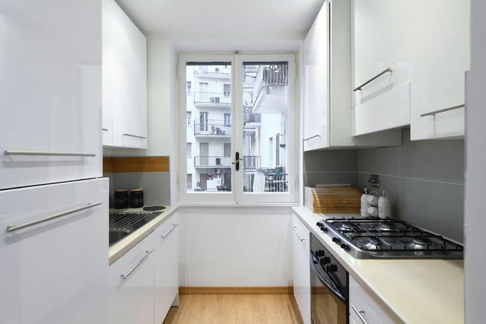 Kitchen or kitchenette, pet friendly, stove