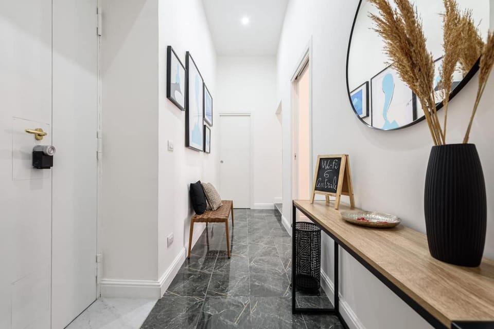 6Centrale at the Main Station Apartment in Naples