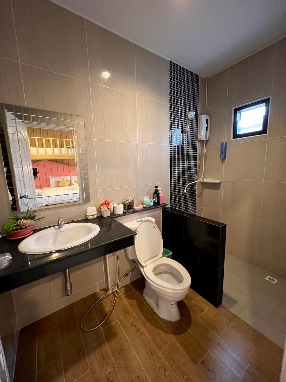 Shower, Toilet, Bathroom, bidet