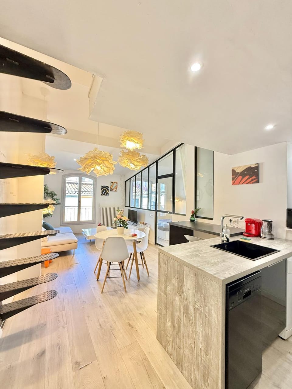 Living room, Dining area