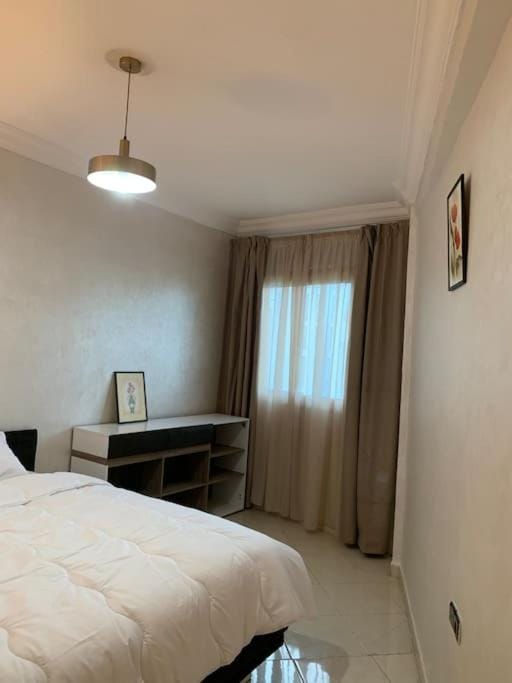 Luxury Corniche Apartment - Near Beach & Amenities Apartment in Tangier