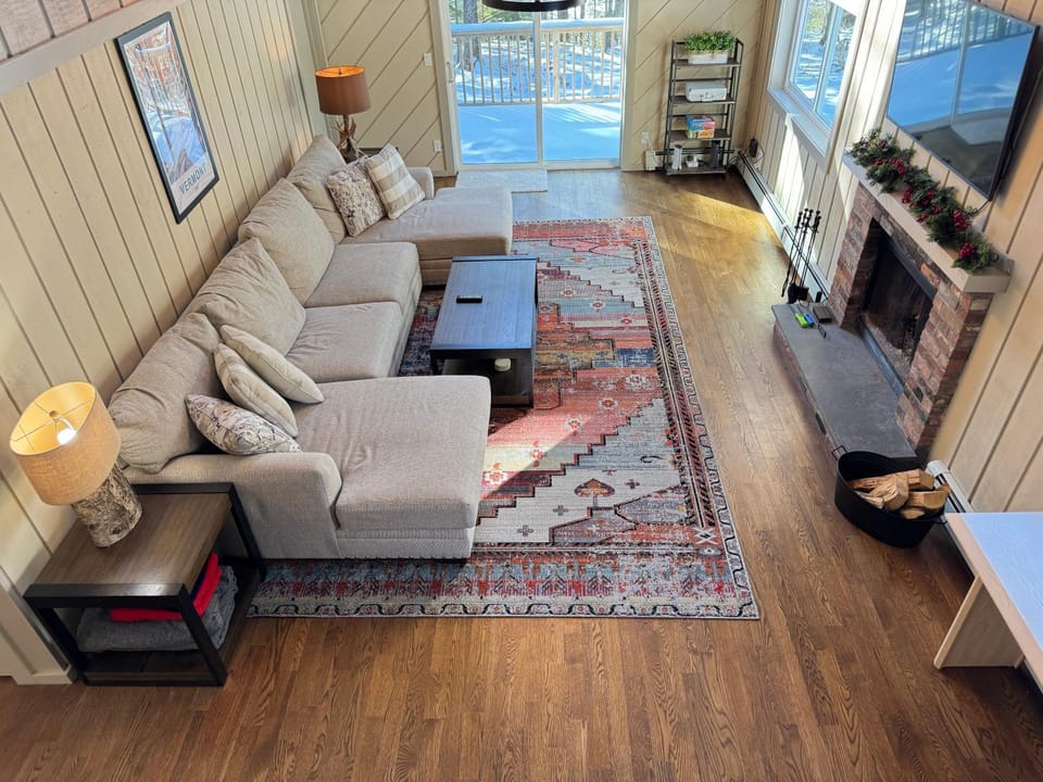 Communal lounge/ TV room, TV and multimedia, Living room, Seating area