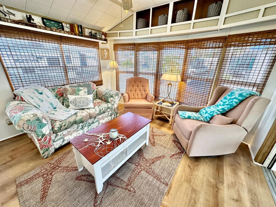 Beach Hideaway N2070 House in Hutchinson Island
