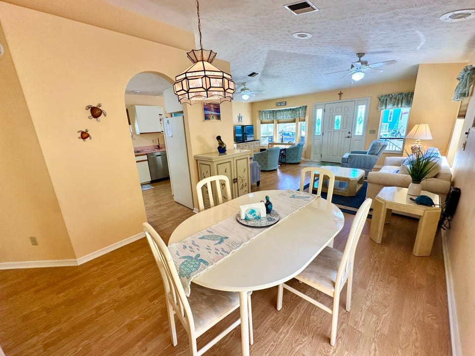Turtle Talk N2083 House in Hutchinson Island