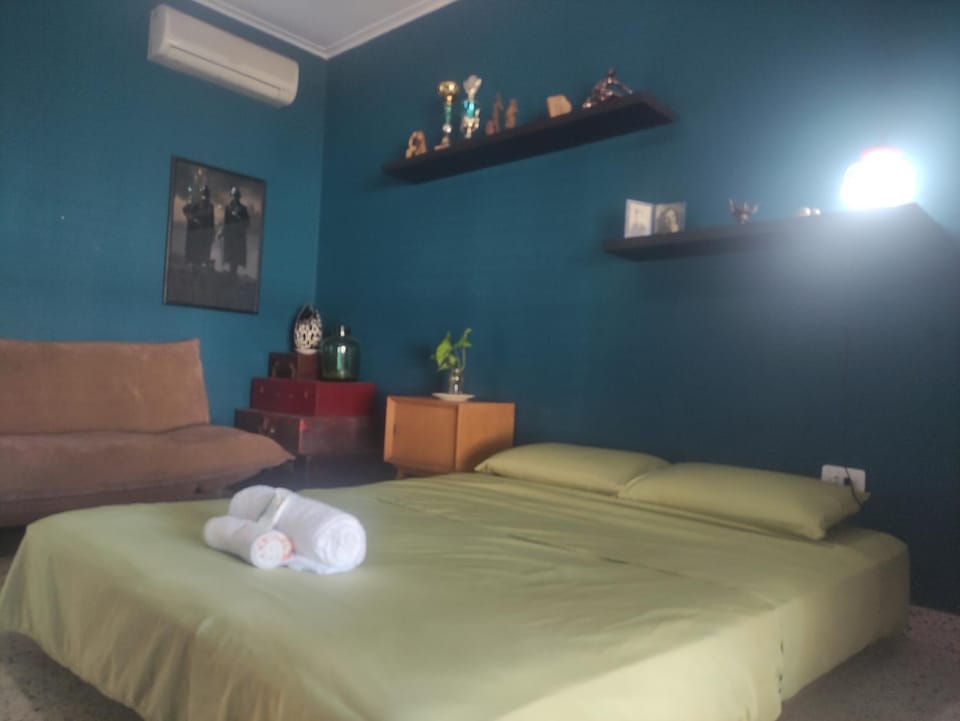 Casa grande, céntrica y con garaje Vacation rental in Santa Fe