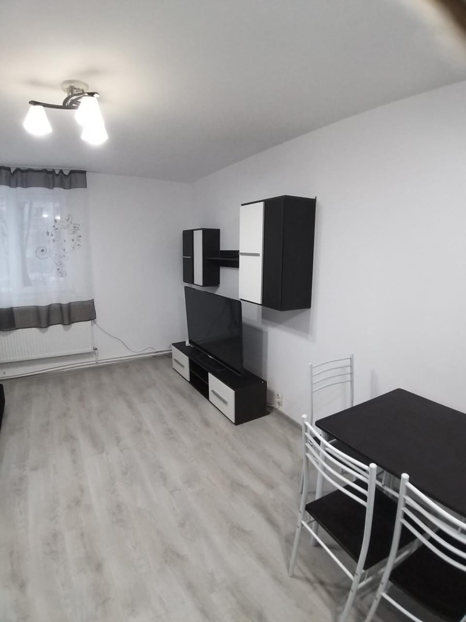 Communal lounge/ TV room, TV and multimedia, Dining area