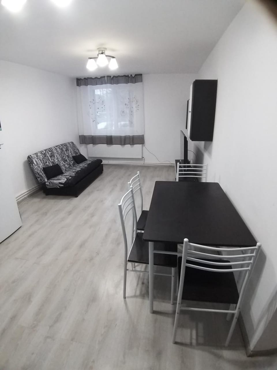 TV and multimedia, Living room, Dining area
