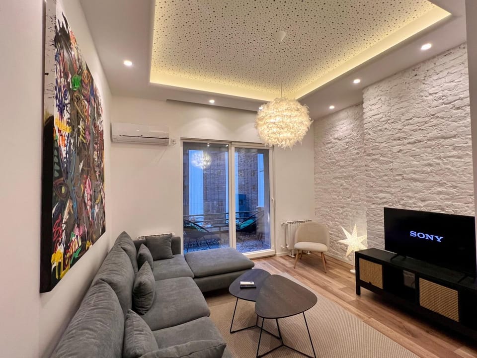 TV and multimedia, Living room, Seating area