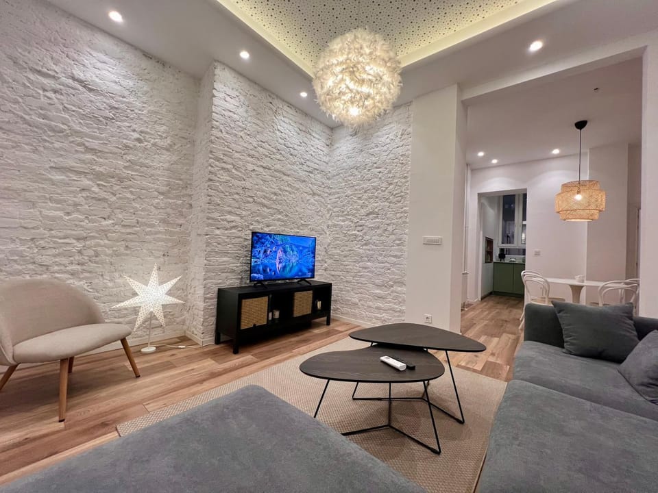 TV and multimedia, Living room, Seating area