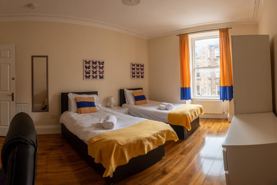 3 Bedroom Apartment with castle views Apartment in Edinburgh