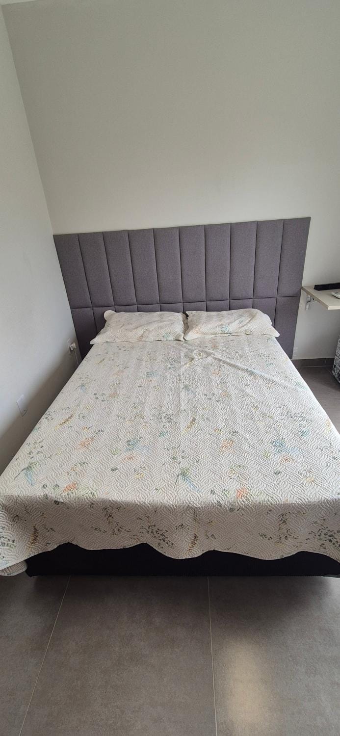 Apto tipo sobrado Praia de Maranduba com Ar Condicionado e Churrasqueira Apartment in State of São Paulo