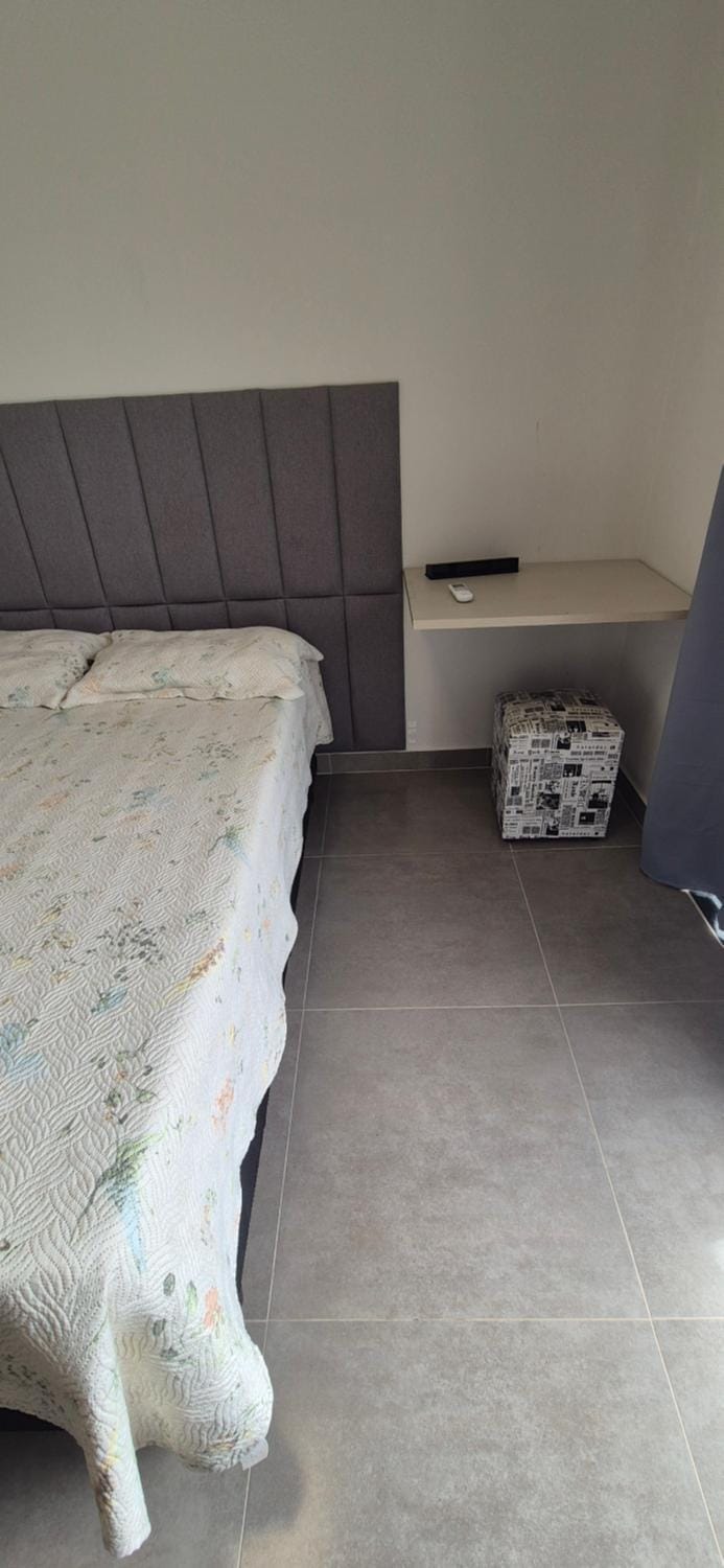 Apto tipo sobrado Praia de Maranduba com Ar Condicionado e Churrasqueira Apartment in State of São Paulo