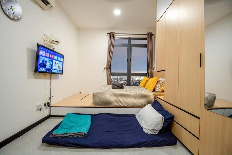 Bed, Bedroom, air conditioner
