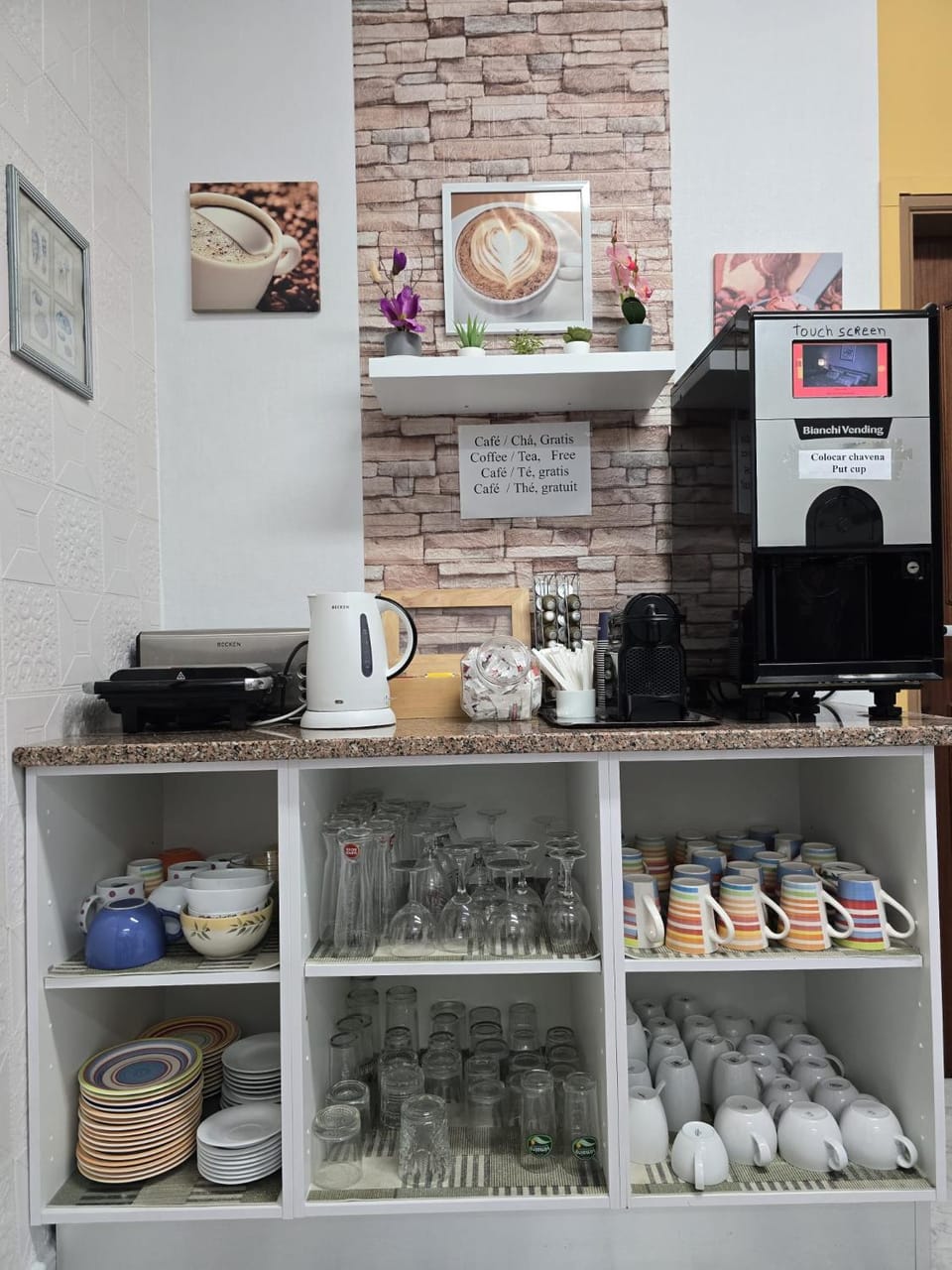 Communal kitchen, kitchen